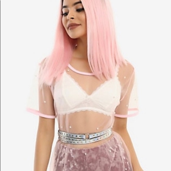 Hot Topic - Sheer pink overlay tee with pearl details - Size M - Picture 1 of 5